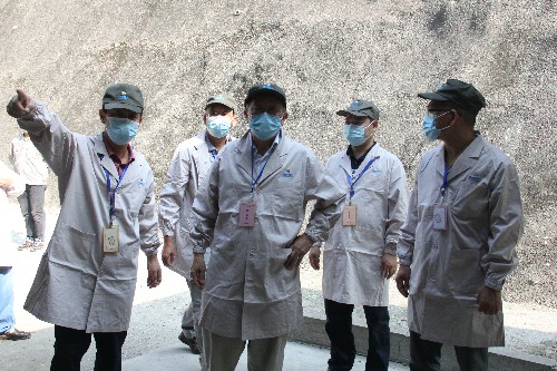 福安分公司胡廷淦：圖�?�?7日專家組到福安分公司技改項(xiàng)目（二期）現(xiàn)場查看~1.jpg